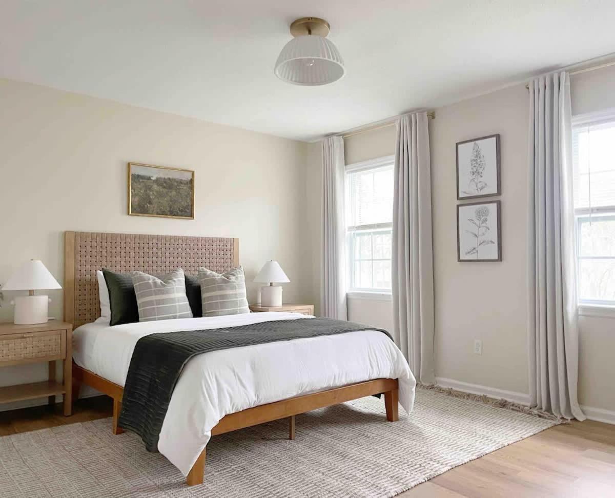 Holiday home Large Sleeps 10 & Downtown Dog Heaven Savannah